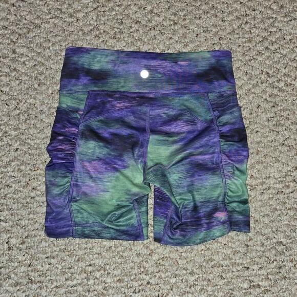 Lululemon Speed Track Short
Rio Nights Multi Women's Size 4 - Picture 2 of 6